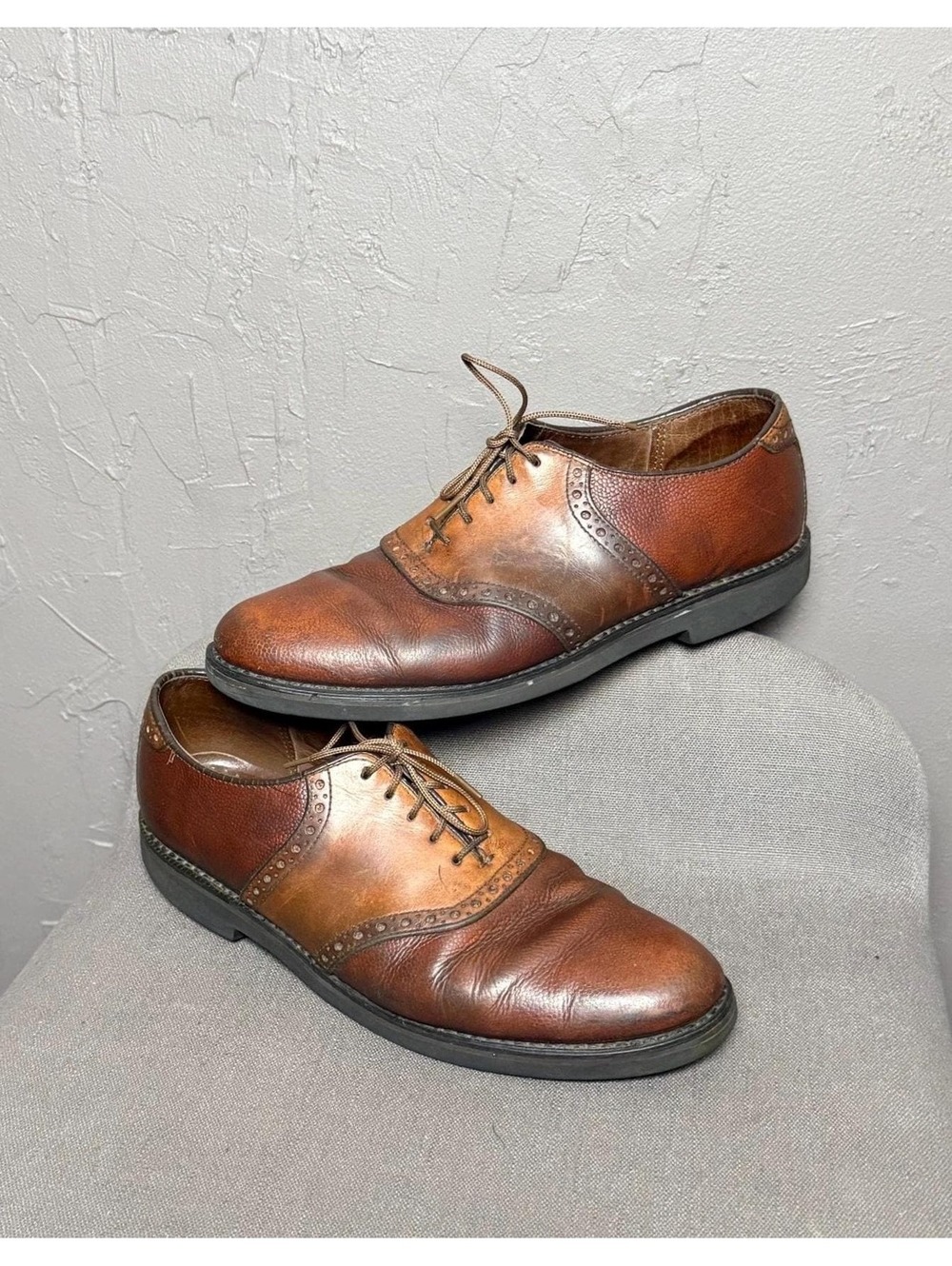 Vintage Brown Two-Tone Brogues or Saddle Shoes size 9 men or 10.5 women Vibram